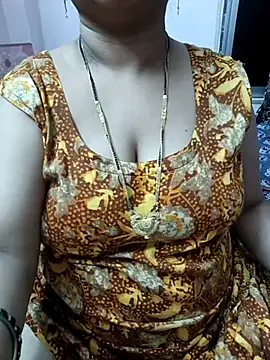 cuteyqueen online show from 11.03.25