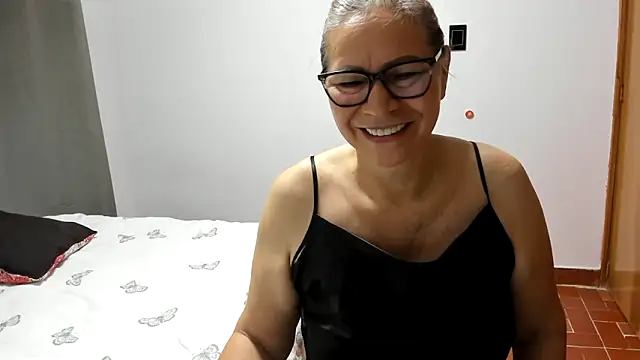 Snapshot of Carlaa-69 chatting on 06.13.26 Carlaa-69 online show from 06.13.26