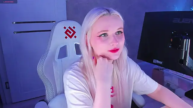 SweeteRose Royce online show from 01.18.25