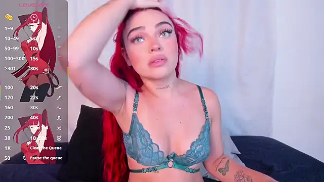 Snapshot of NicoleRouss chatting on 02.26.25 NicoleRouss online show from 02.26.25