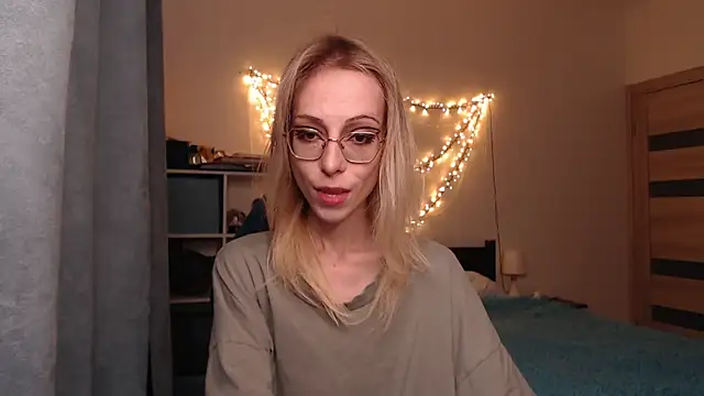 amber quell here online show from 02.14.25