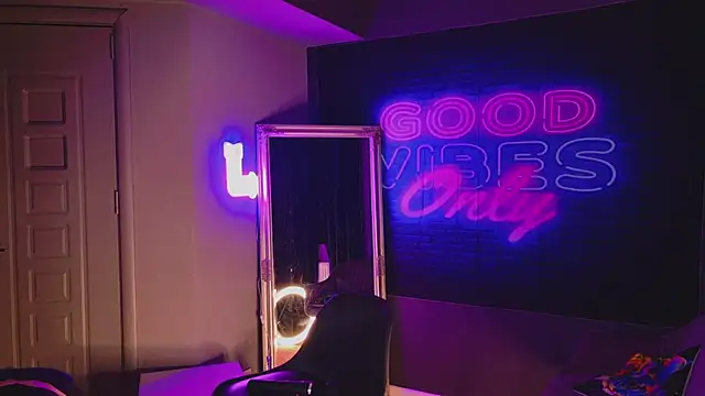 AriaVoss online show from 02.10.25