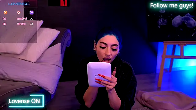 AriaVoss online show from 09.29.25