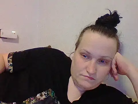  squirty cum lady  online show from 02.23.25