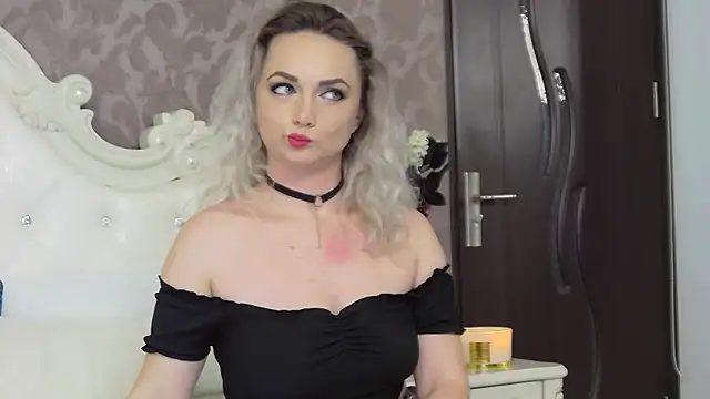 EllianaReese online show from 02.12.25