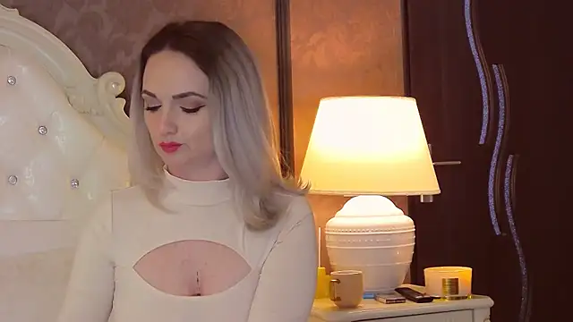 EllianaReese online show from 03.12.25