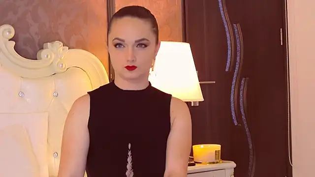 EllianaReese online show from 03.23.25