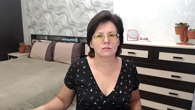 VitaCharm online show from 12.02.24