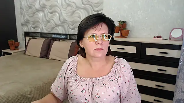 VitaCharm online show from 12.14.24