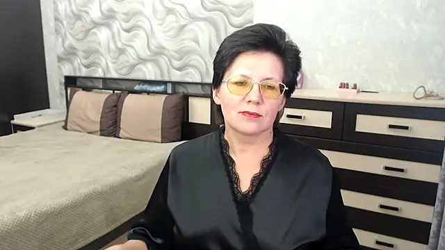 VitaCharm online show from 02.16.25