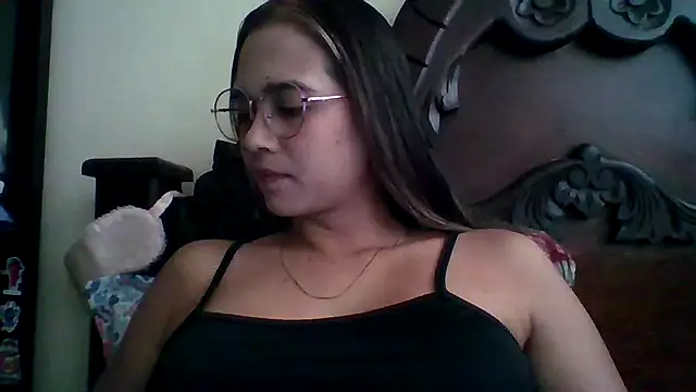 trianabell online show from 09.23.25