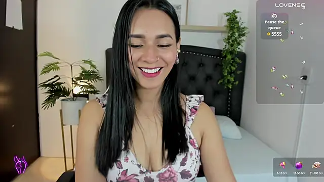 Snapshot of abril_71 chatting on 01.26.25 abril 71 online show from 01.26.25