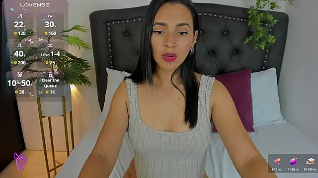 Snapshot of abril_71 chatting on 03.05.25 abril 71 online show from 03.05.25