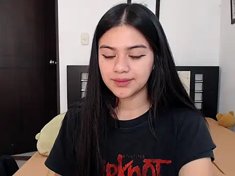 Snapshot of angelbeat_ chatting on 01.12.25 angelbeat online show from 01.12.25