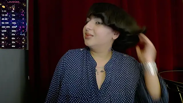 BustyAllyy online show from 11.16.25