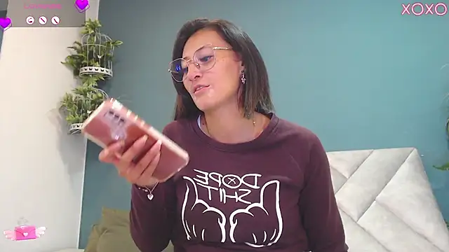 SharisWillian online show from 10.30.25