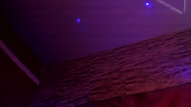 Snapshot of nya_ah chatting on 01.08.25 nya ah online show from 01.08.25