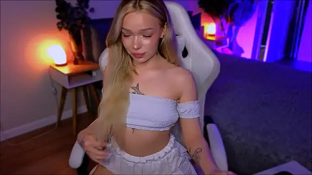 Lily Yin online show from 04.02.26