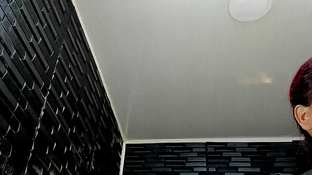 DaianaLutz online show from 11.18.25