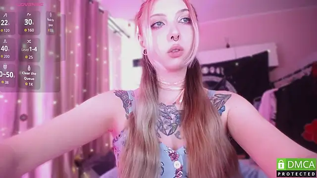 Snapshot of JustMeowGirl chatting on 06.14.26 JustMeowGirl online show from 06.14.26