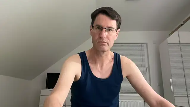 Snapshot of zxzx_cam1 chatting on 03.06.26 zxzx cam1 online show from 03.06.26