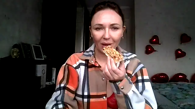 AngelinaLove28 online show from 02.11.26