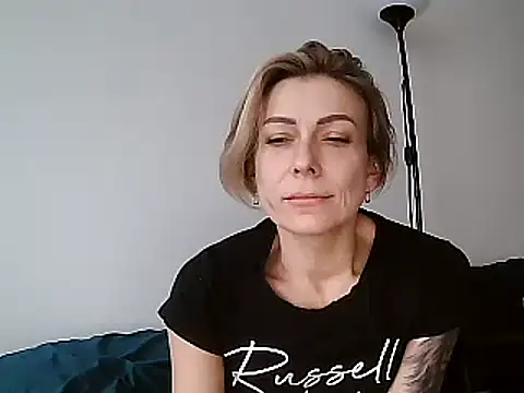 Snapshot of anechka1 chatting on 12.06.24 anechka1 online show from 12.06.24