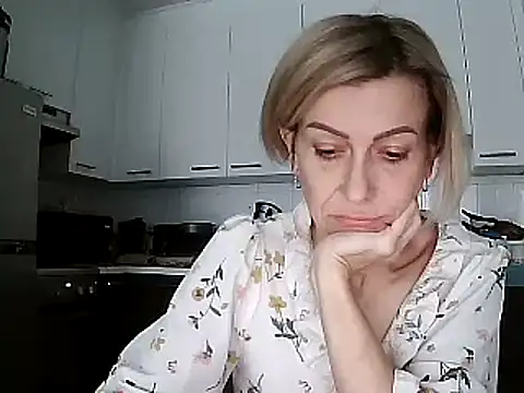 Snapshot of anechka1 chatting on 12.09.24 anechka1 online show from 12.09.24