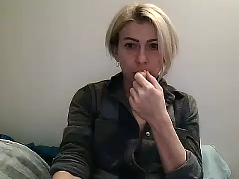 Snapshot of anechka1 chatting on 01.02.25 anechka1 online show from 01.02.25