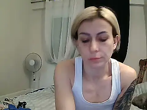 Snapshot of anechka1 chatting on 01.05.25 anechka1 online show from 01.05.25