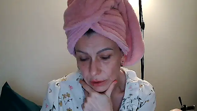 Snapshot of anechka1 chatting on 03.03.26 anechka1 online show from 03.03.26