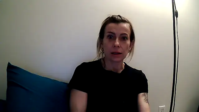 Snapshot of anechka1 chatting on 03.30.26 anechka1 online show from 03.30.26