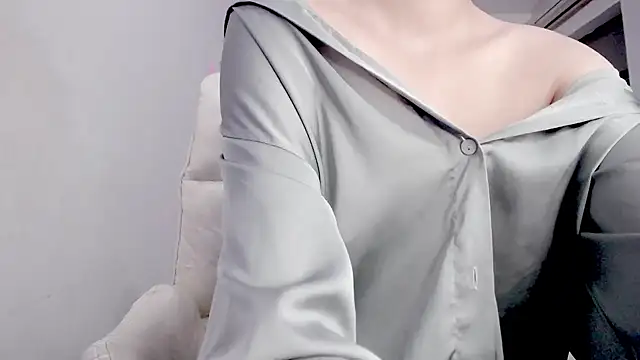 Snapshot of _OMO_ chatting on 12.08.24  OMO  online show from 12.08.24