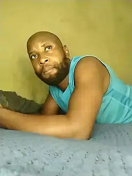 Snapshot of Stallion100 chatting on 01.29.25 Stallion100 online show from 01.29.25