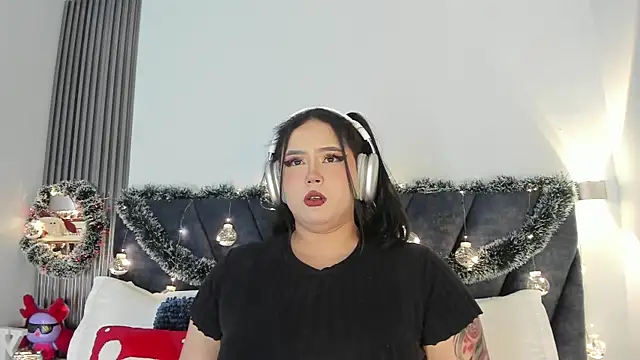 Karmilla Rosse online show from 12.19.25