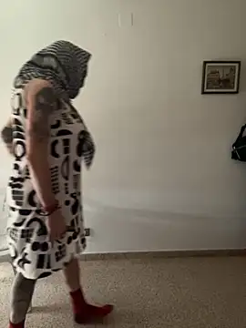 Snapshot of Kamaleonix chatting on 10.09.25 Kamaleonix online show from 10.09.25