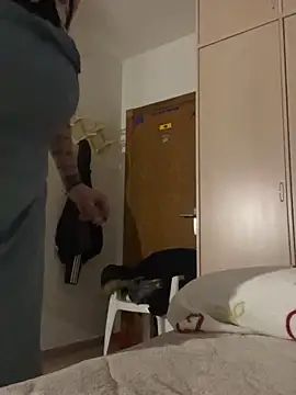 Snapshot of Kamaleonix chatting on 02.16.26 Kamaleonix online show from 02.16.26