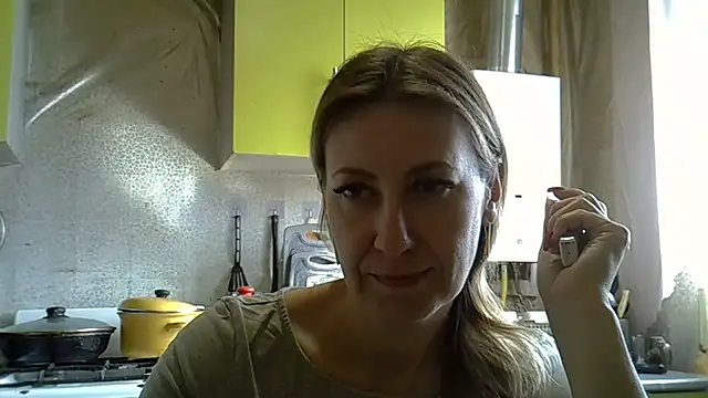 Snapshot of AshleyXHoney chatting on 03.20.26 AshleyXHoney online show from 03.20.26