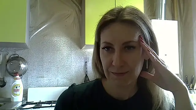 Snapshot of AshleyXHoney chatting on 03.25.26 AshleyXHoney online show from 03.25.26
