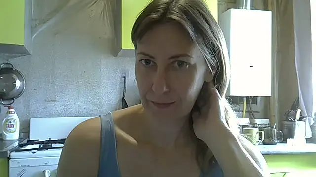 Snapshot of AshleyXHoney chatting on 06.26.26 AshleyXHoney online show from 06.26.26