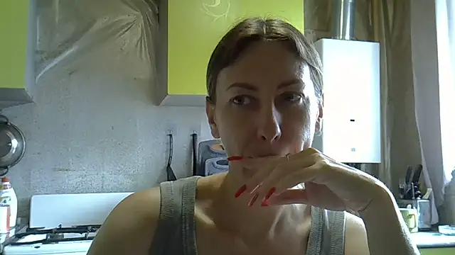 Snapshot of AshleyXHoney chatting on 06.27.26 AshleyXHoney online show from 06.27.26