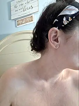 MilfyMrsRobinson online show from 02.18.25