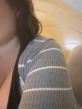 Snapshot of MilfyMrsRobinson chatting on 11.14.25 MilfyMrsRobinson online show from 11.14.25