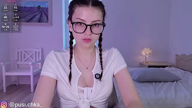 Snapshot of pusichka chatting on 06.22.26 pusichka online show from 06.22.26