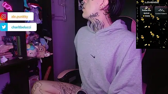 Snapshot of charlotbelucci_ chatting on 01.16.26 charlotbelucci online show from 01.16.26