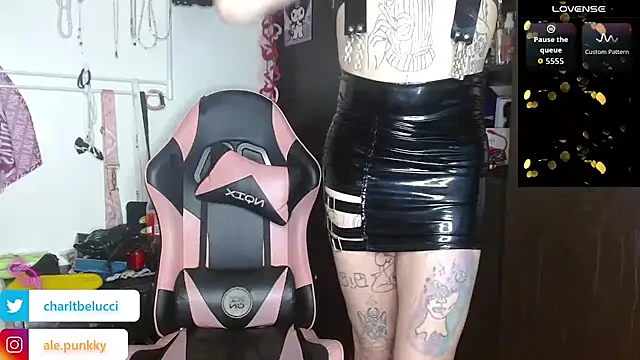 Snapshot of charlotbelucci_ chatting on 02.12.26 charlotbelucci online show from 02.12.26