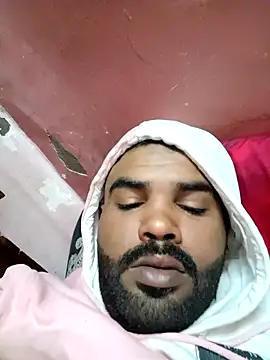 Snapshot of ListedLoin chatting on 01.06.25 ListedLoin online show from 01.06.25