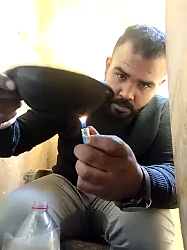 Snapshot of ListedLoin chatting on 01.16.25 ListedLoin online show from 01.16.25