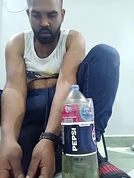 Snapshot of ListedLoin chatting on 02.20.25 ListedLoin online show from 02.20.25