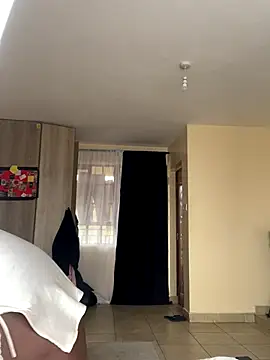 prettymelanin online show from 10.19.25